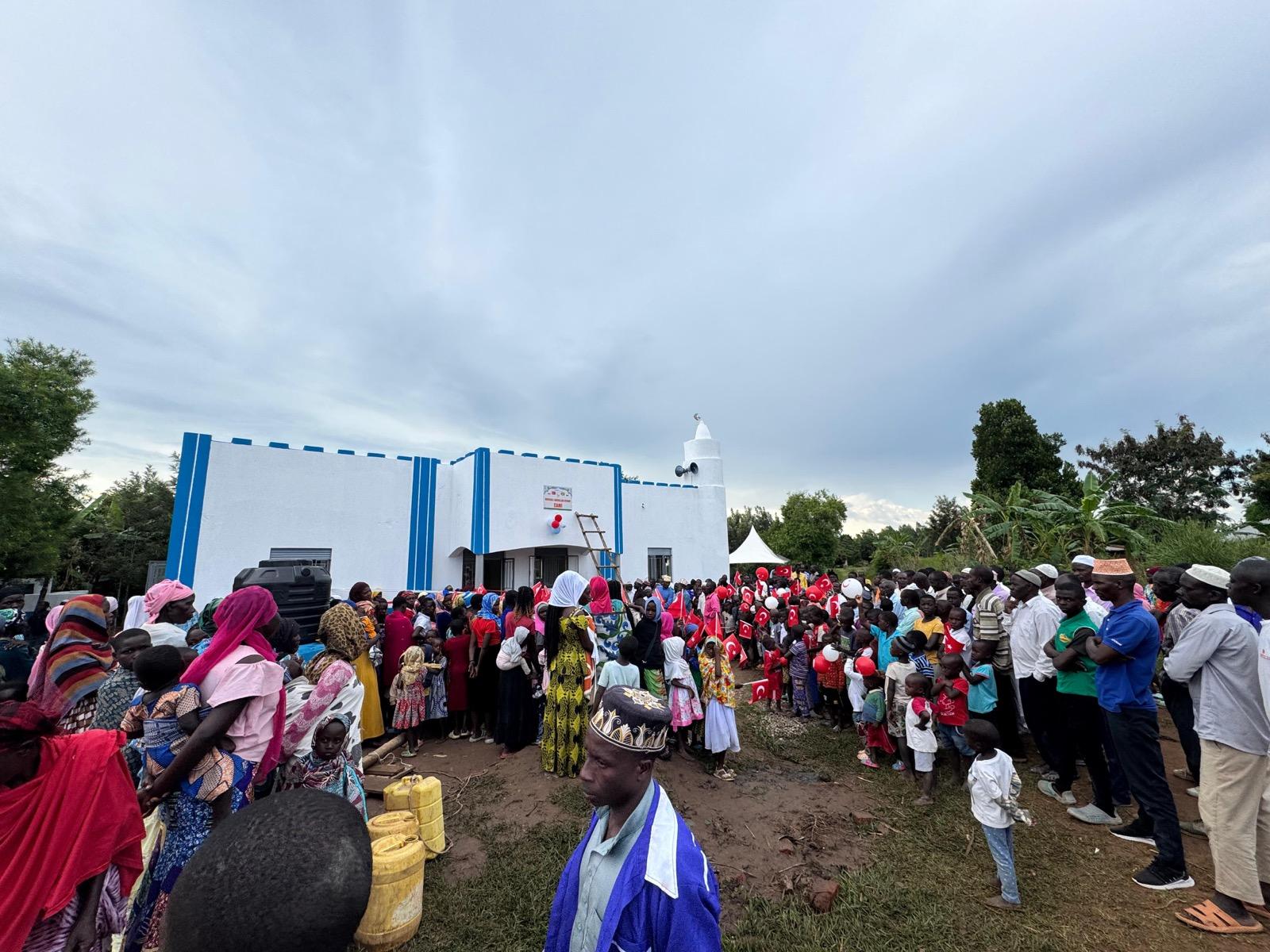 BEYRUHA DERNEĞİ'NDEN UGANDA'DA ABDULLAH AHISKEVİ CAMİİ AÇILDI